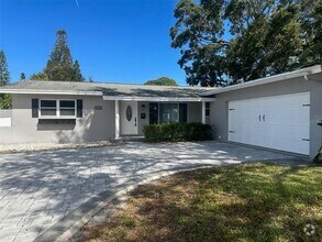 Building Photo - 2483 66th Terrace S