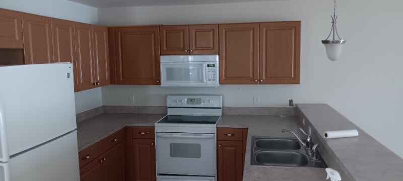 Building Photo - 4522 Douglas Ln