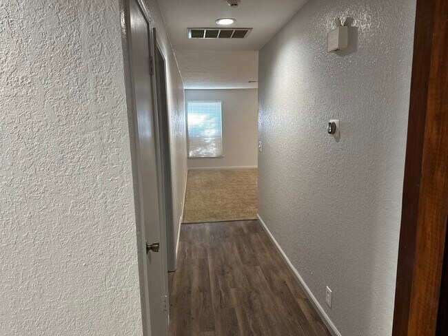 Building Photo - 10309 Harvest Moon Ave