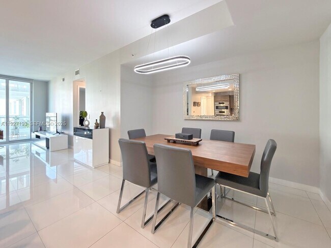 Building Photo - 7751 NW 107th Ave