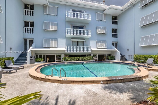 Building Photo - 1150 Madruga Ave