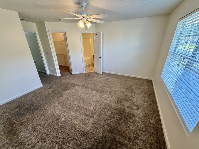 Building Photo - 2510 Marlin Dr