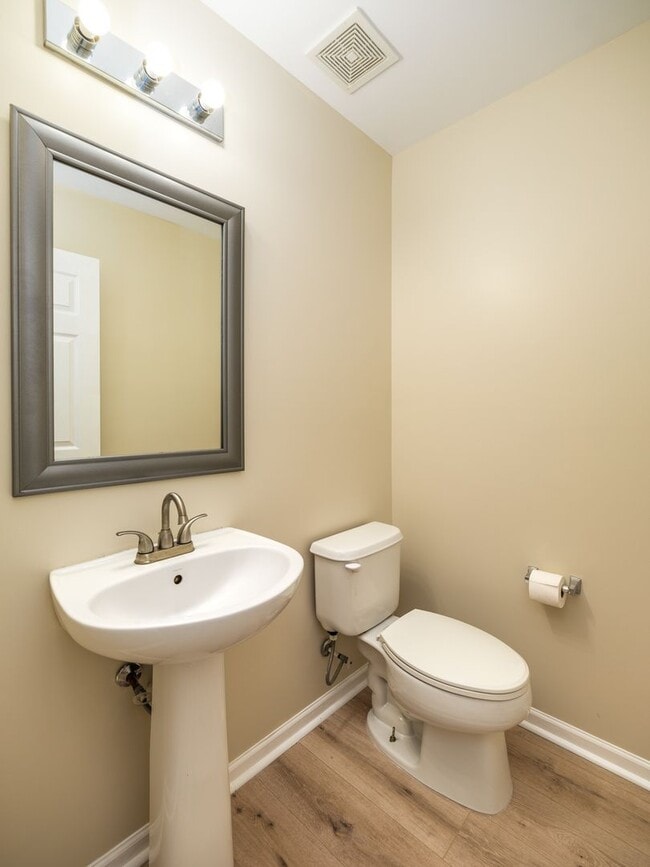 Building Photo - Comfort, Convenience, and Community Living...