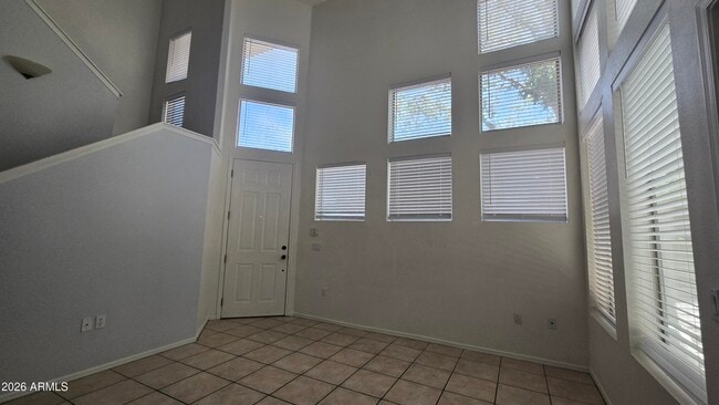 Building Photo - 1445 E Broadway Rd