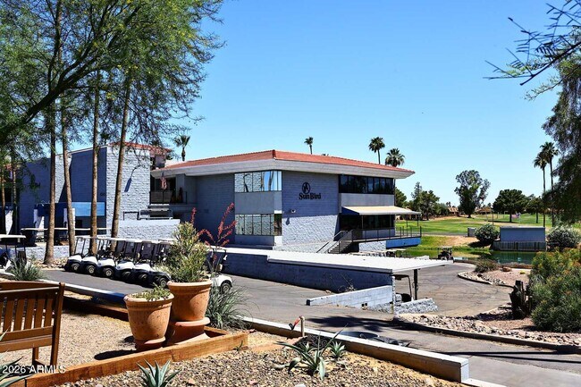 Building Photo - 6249 S Pinehurst Dr