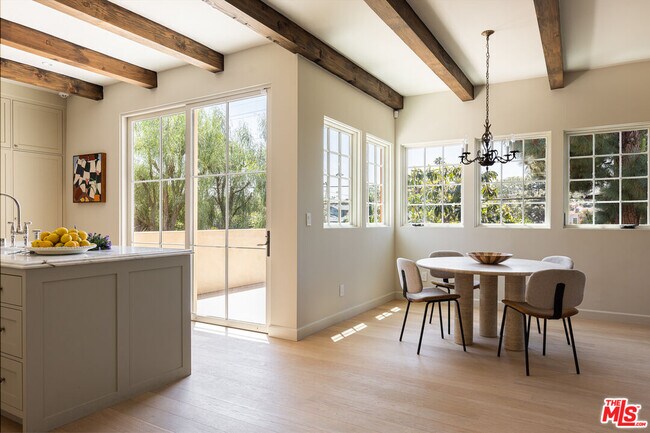Building Photo - 4228 Los Nietos Dr