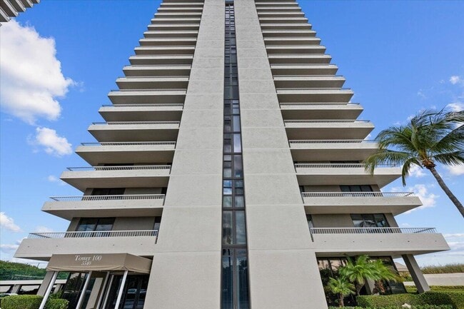 Building Photo - 5540 N Ocean Dr
