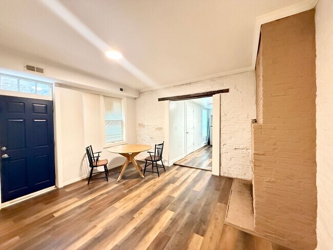 Building Photo - 1624 Aliceanna St