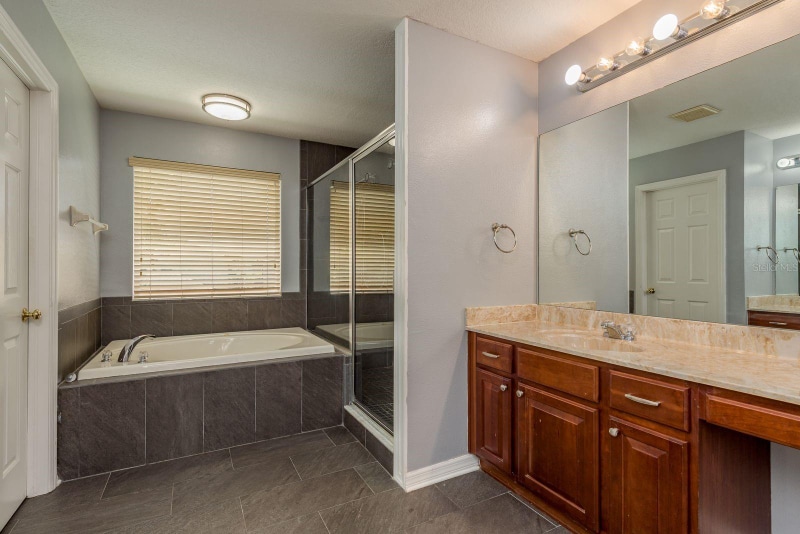 Building Photo - 30544 Latourette Dr