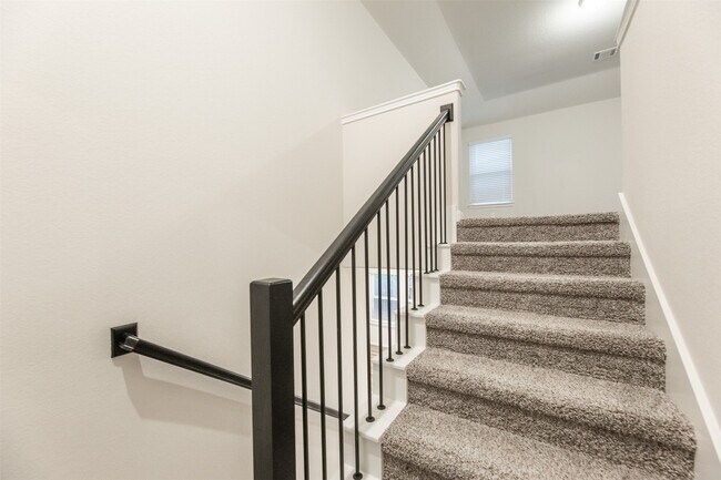 Building Photo - 13118 Everpine Trl