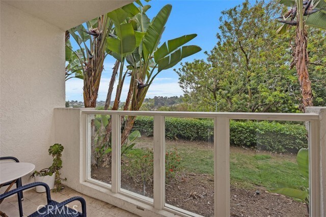 Building Photo - 30902 Club House Dr