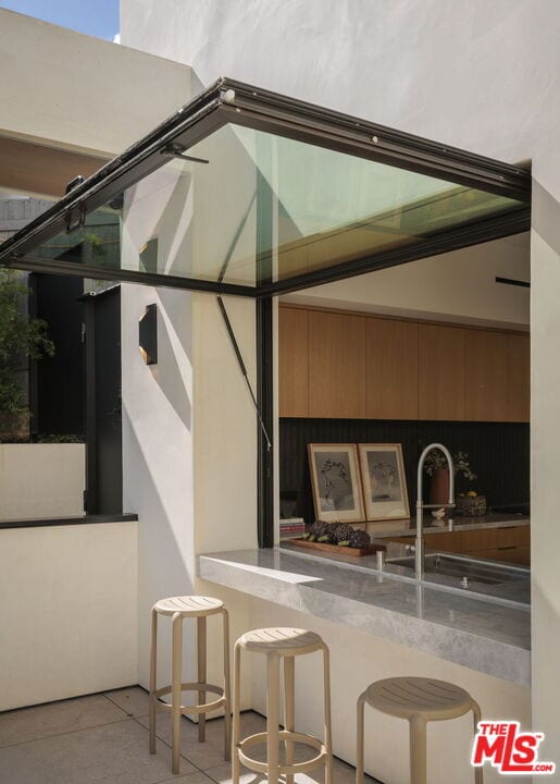 Building Photo - 5208 Sanchez Dr