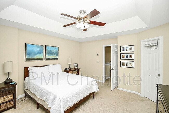 Building Photo - 11503 Destin Ln