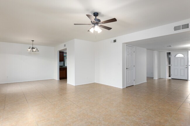 Building Photo - 7711 E 39th St