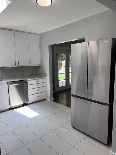 Building Photo - 709 Ursula St