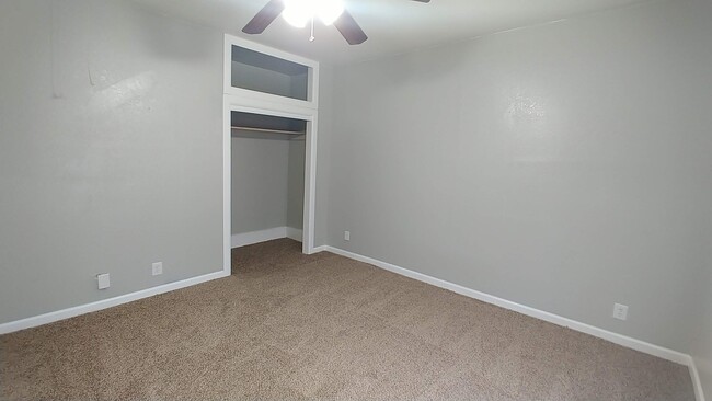 Building Photo - 47 N Xanthus Ave