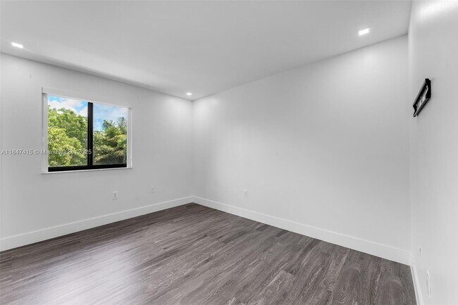 Building Photo - 12403 SW 140th St