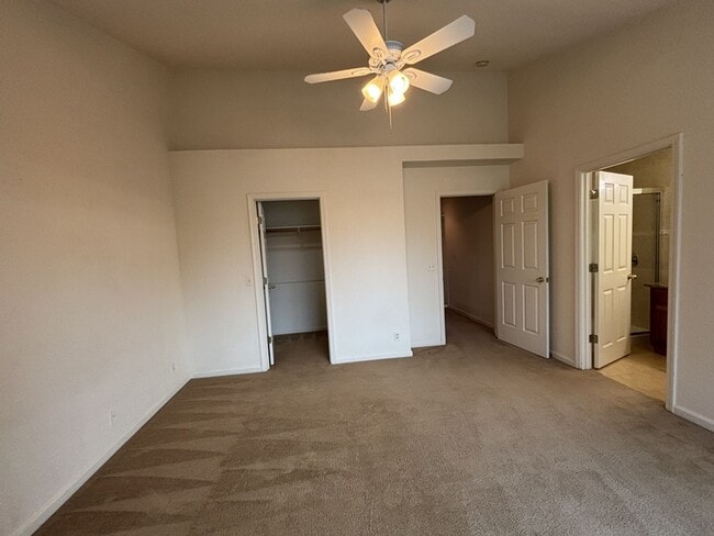 Building Photo - 3 Bed 2.5  Bath House in South Davis