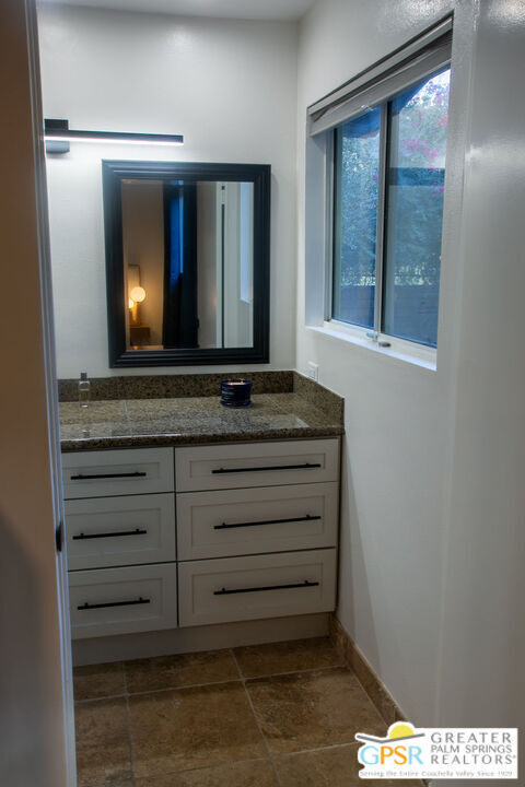 Building Photo - 38820 Bel Air Dr