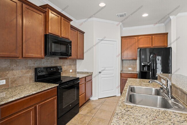 Building Photo - 418 Cross Dr.