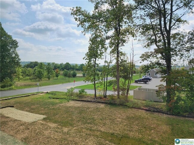 Building Photo - 422 Gray Feather Way