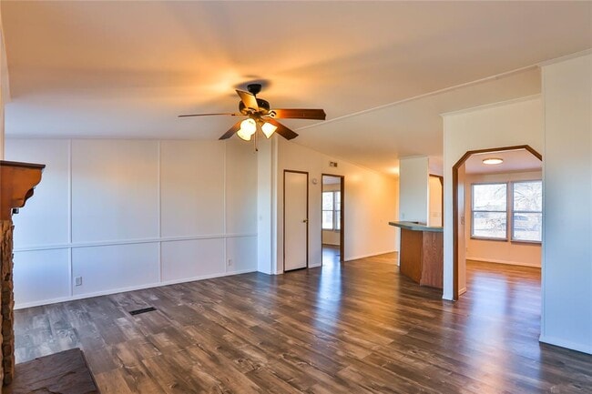 Building Photo - 140 Blessing Ln