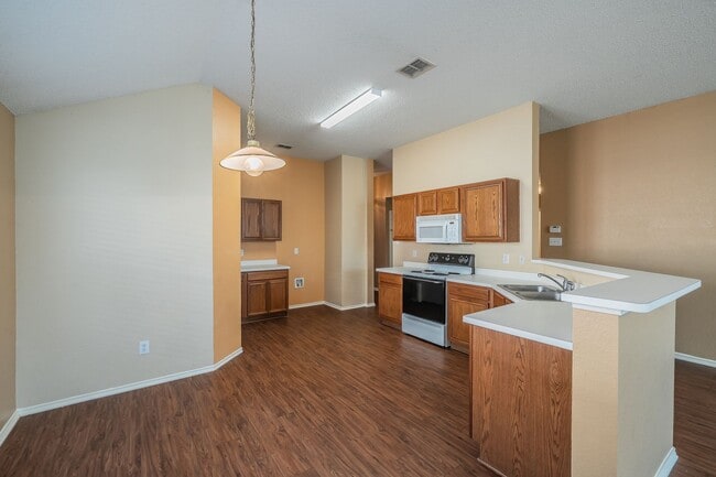 Building Photo - Spacious single story in Parks of Deer Creek