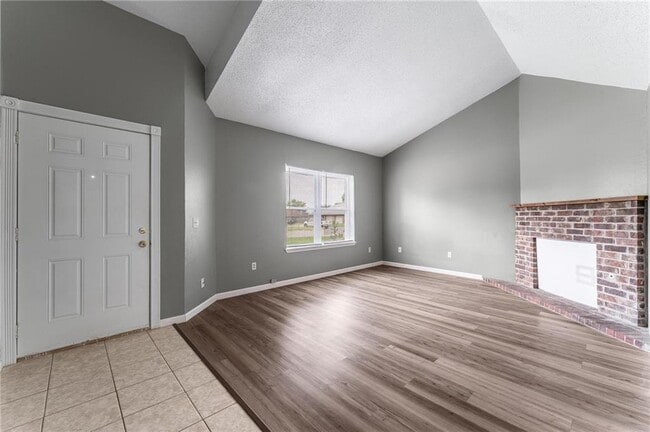 Building Photo - 2508 W Olrich St