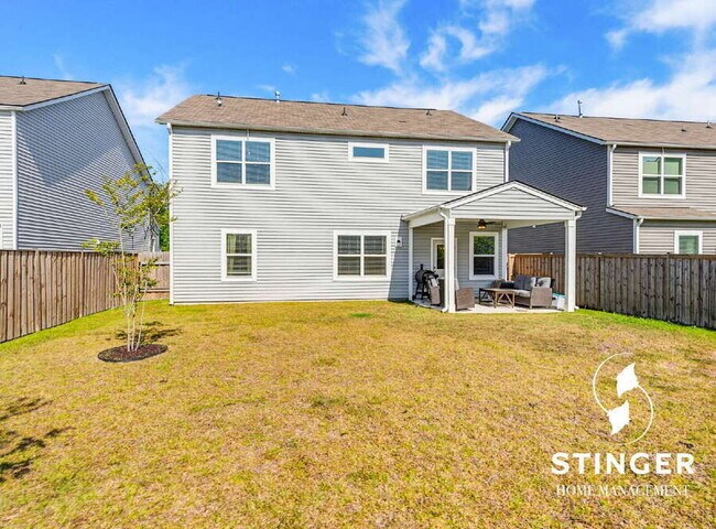 Building Photo - 1214 Danner Dr