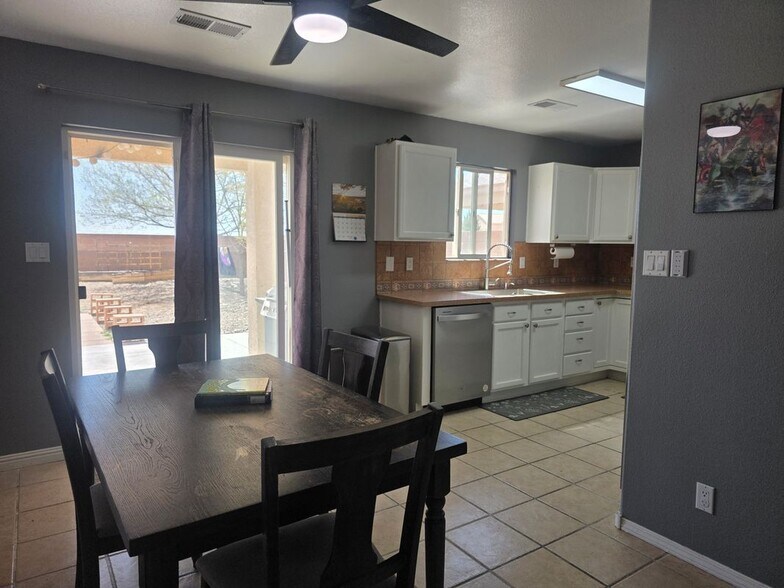 Building Photo - 10216 Calle Maravilla Ct NW