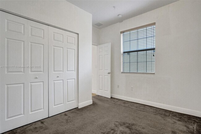 Building Photo - 1401 SW 147th Ter