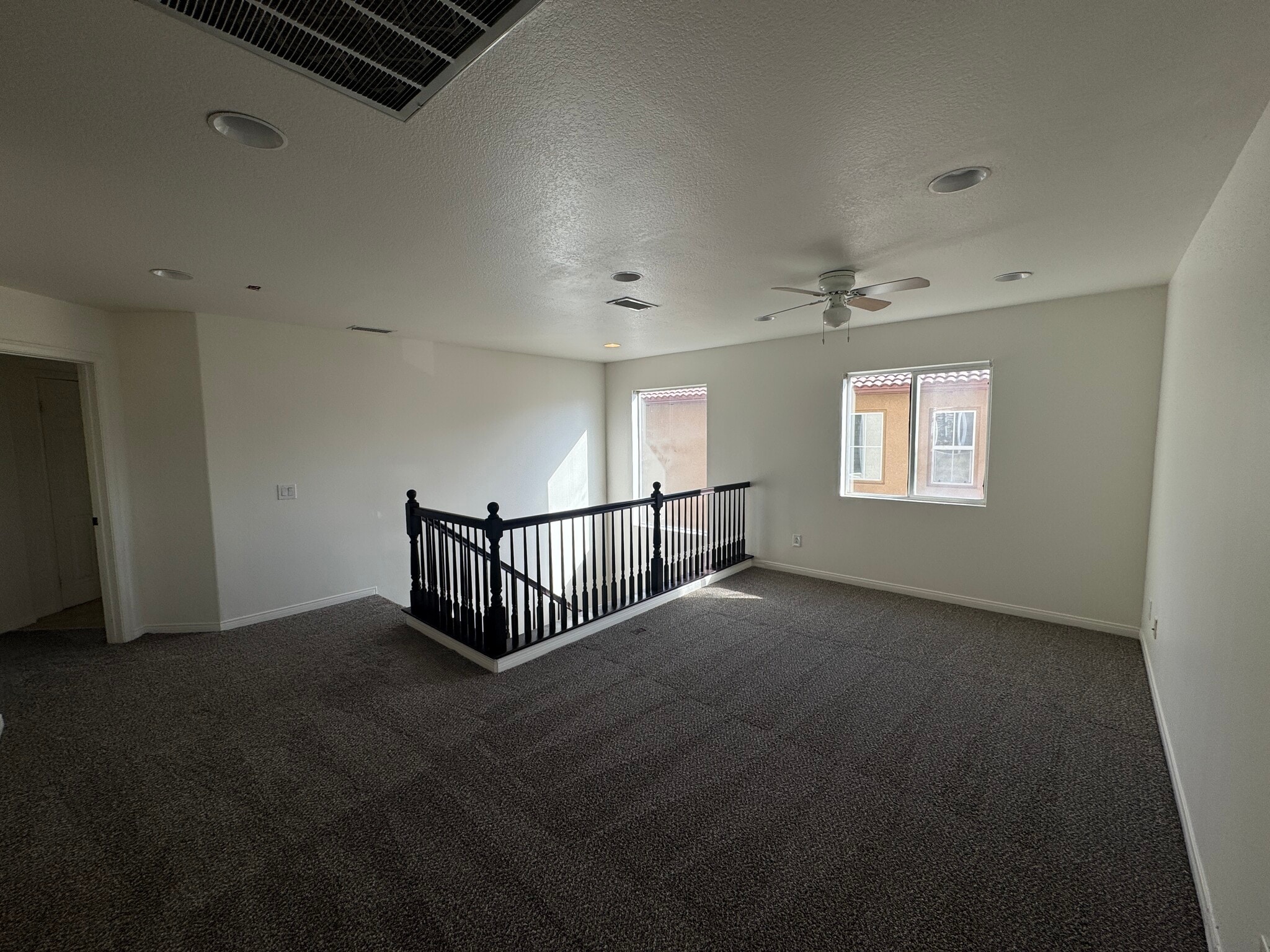 Building Photo - 18 Copperstone Ln