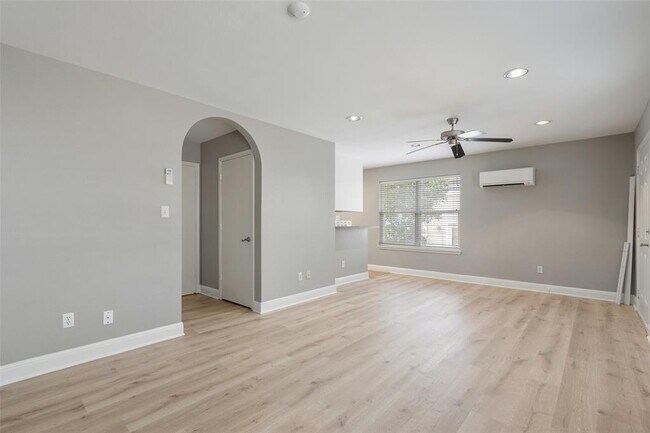 Building Photo - 4305 Shoal Creek Blvd