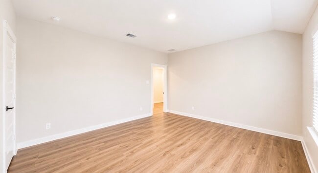 Building Photo - 4612 Spoon Bill Cv Dr