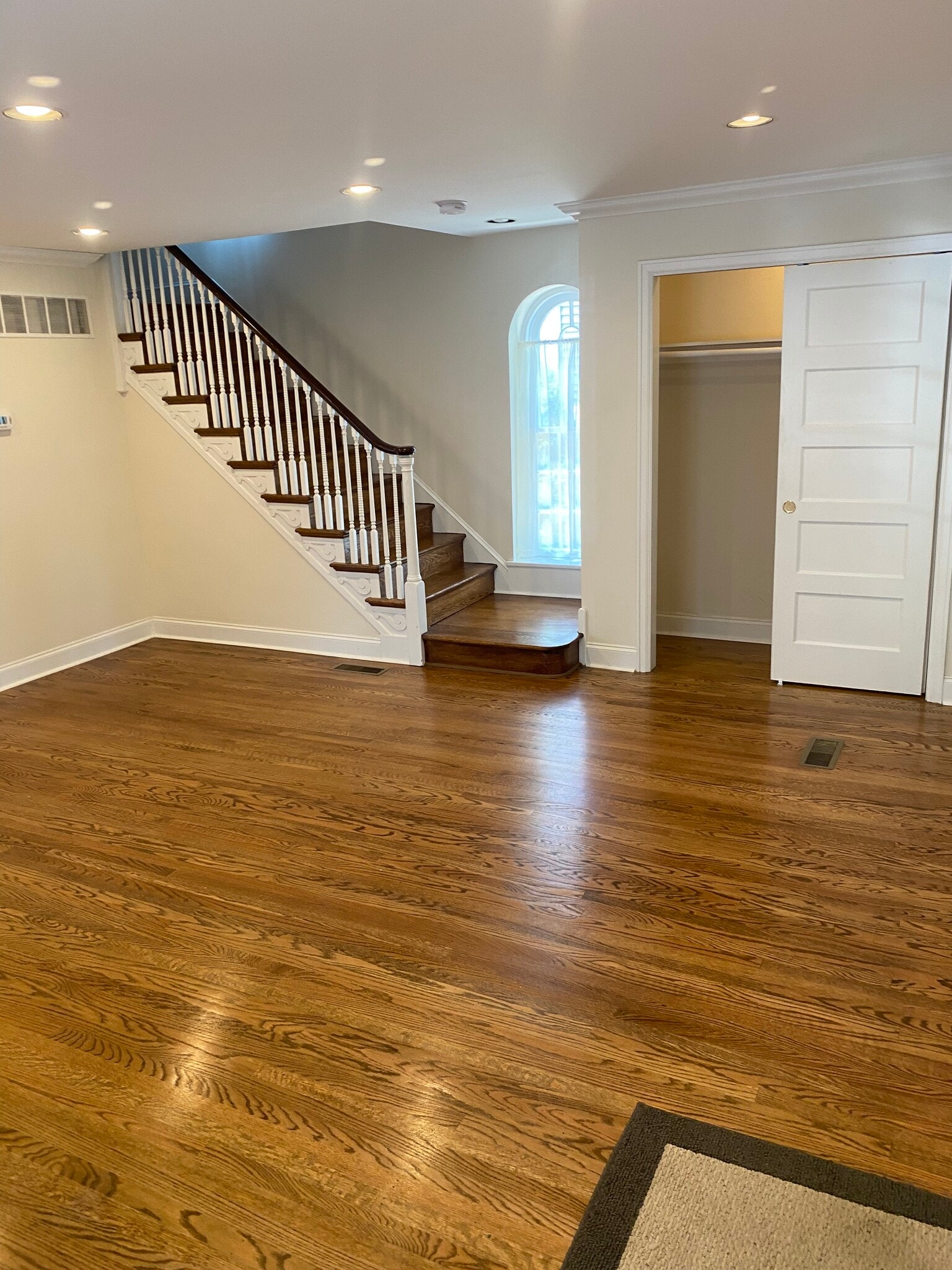 Living Room - 1404 Greywall Ln