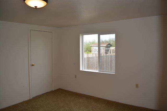 Building Photo - Very Cute Beach Cabin! Between Eureka & Arcata, 2 bedroom home with spacious yard