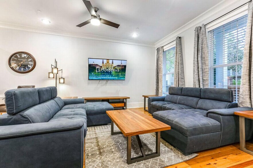 Primary Photo - 1641 Erato St