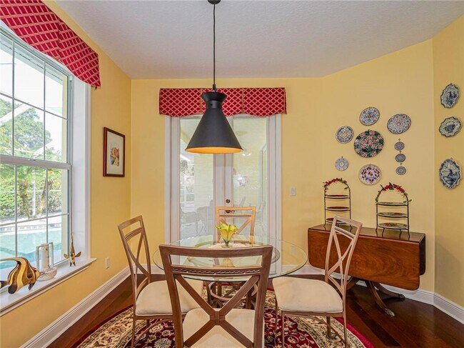 Building Photo - 5873 Pine Ridge Cir