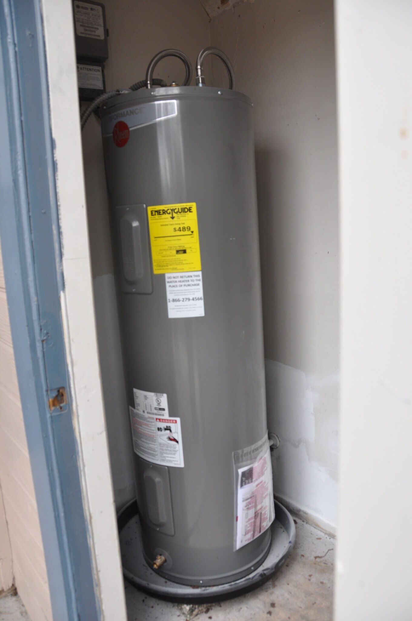 Building Photo - 2982 Embassy Ct