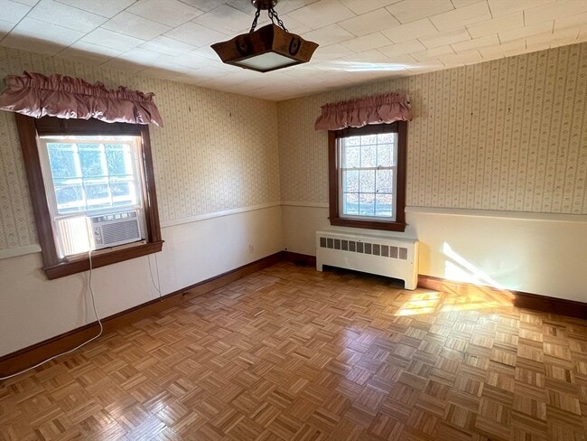 Building Photo - 10 Millwood Cir