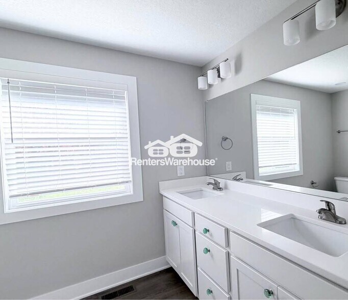 Building Photo - 1317 NW 27th St