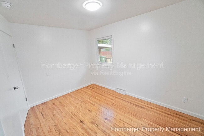 Building Photo - 5126 W Princeton Pl