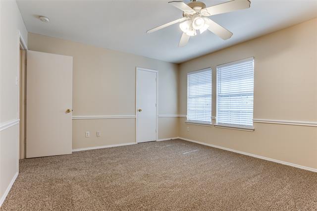 Building Photo - 404 Oxford Dr