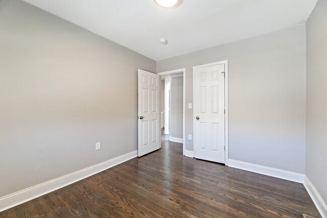Building Photo - 3 Bedroom Rowhome- Baltimore City