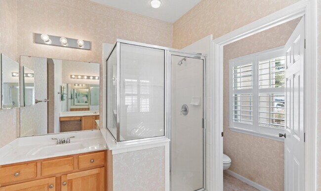 Building Photo - Julington Creek Plantation, Grand Home with WOW Amenities!