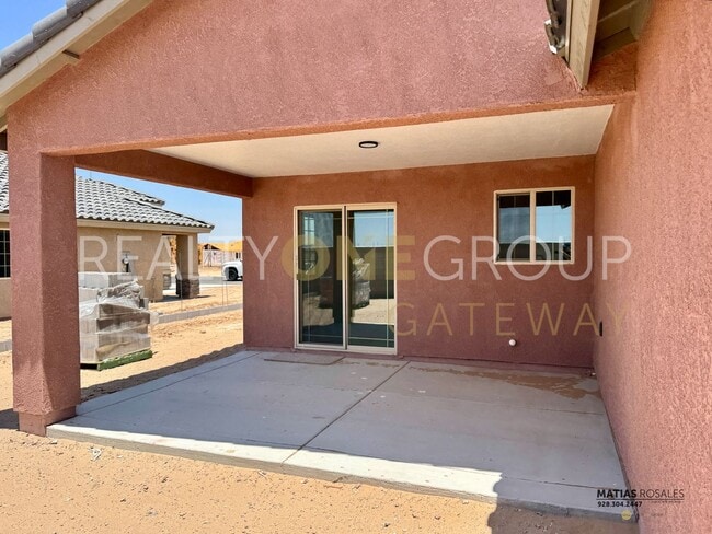 Building Photo - Three Bedroom Two Bath Home with All Tile ...