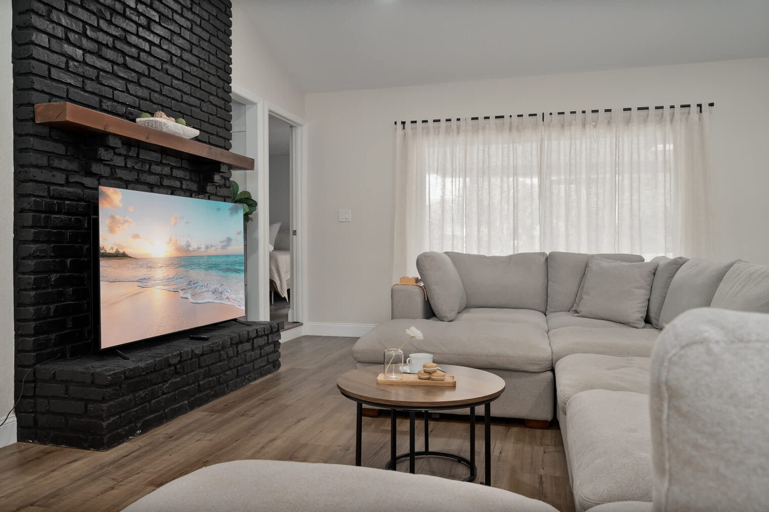 Building Photo - 4520 Lake Gem Cir