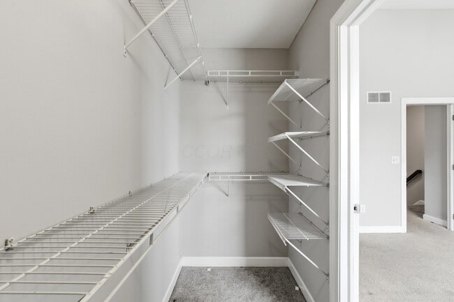 Building Photo - 986 Shaula Dr