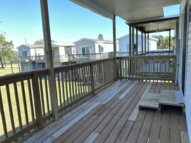 Building Photo - 6745 Hudson Ave