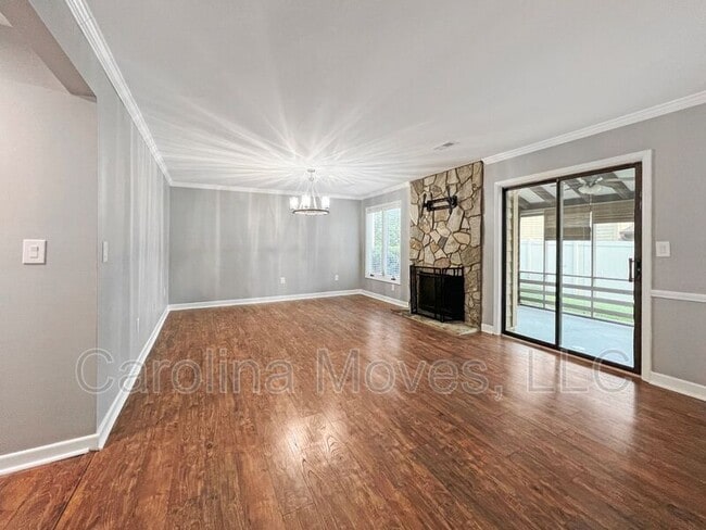 Building Photo - 419 Sparrow Hawk Ct